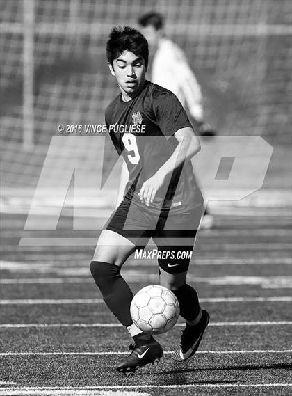 Thumbnail 2 in Canoga Park vs. Notre Dame (SO) Crespi Classic) photogallery.