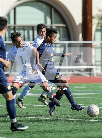 Thumbnail 1 in Canoga Park vs. Notre Dame (SO) Crespi Classic) photogallery.