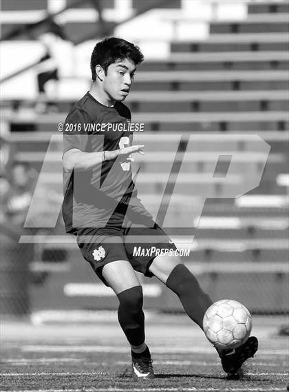 Thumbnail 1 in Canoga Park vs. Notre Dame (SO) Crespi Classic) photogallery.