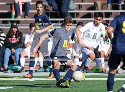 Thumbnail 2 in Canoga Park vs. Notre Dame (SO) Crespi Classic) photogallery.