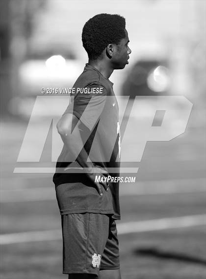 Thumbnail 3 in Canoga Park vs. Notre Dame (SO) Crespi Classic) photogallery.