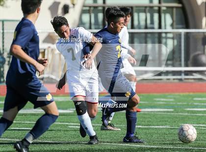 Thumbnail 3 in Canoga Park vs. Notre Dame (SO) Crespi Classic) photogallery.