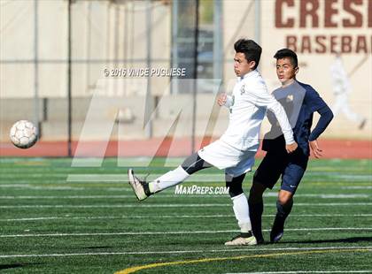 Thumbnail 2 in Canoga Park vs. Notre Dame (SO) Crespi Classic) photogallery.