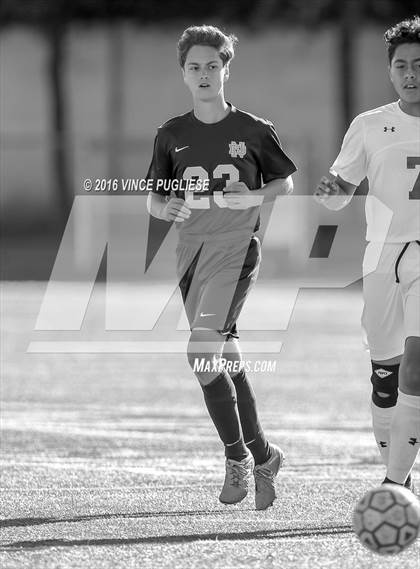 Thumbnail 3 in Canoga Park vs. Notre Dame (SO) Crespi Classic) photogallery.