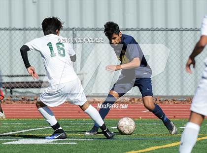 Thumbnail 3 in Canoga Park vs. Notre Dame (SO) Crespi Classic) photogallery.
