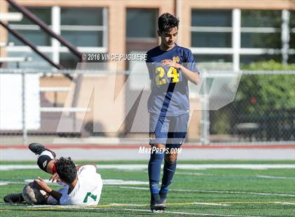 Thumbnail 3 in Canoga Park vs. Notre Dame (SO) Crespi Classic) photogallery.