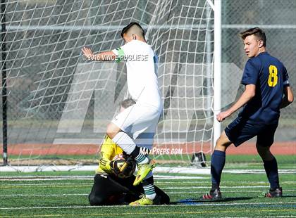 Thumbnail 3 in Canoga Park vs. Notre Dame (SO) Crespi Classic) photogallery.