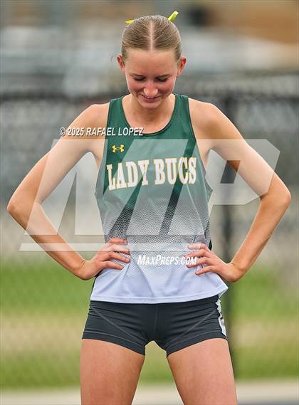 Thumbnail 1 in UIL 3A Track & Field District (400M) photogallery.