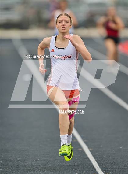 Thumbnail 1 in UIL 3A Track & Field District (400M) photogallery.