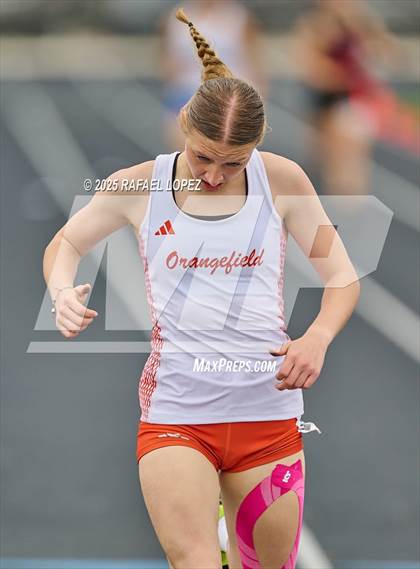 Thumbnail 2 in UIL 3A Track & Field District (400M) photogallery.