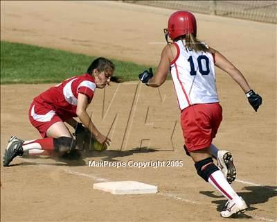 Thumbnail 2 in La Salle vs. Whittier Christian (D6 Sec. Final) photogallery.