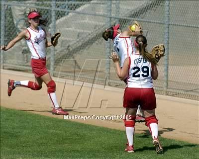 Thumbnail 2 in La Salle vs. Whittier Christian (D6 Sec. Final) photogallery.