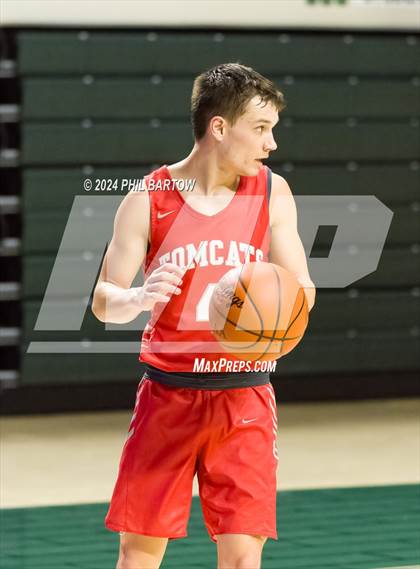 Thumbnail 3 in South Webster vs. Trimble (OHSAA Division IV District Final) photogallery.