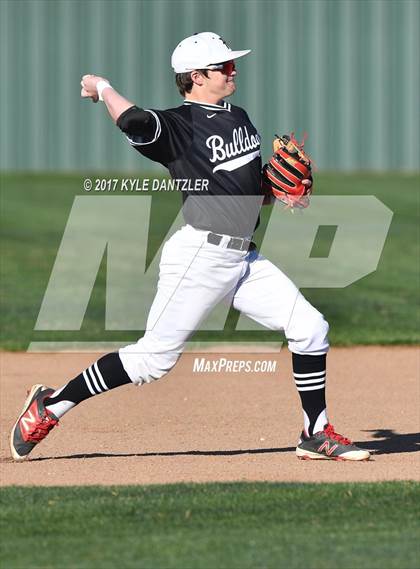 Thumbnail 2 in Howe vs Ponder (Lindsay Tournament) photogallery.