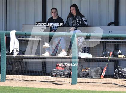 Thumbnail 2 in Howe vs Ponder (Lindsay Tournament) photogallery.