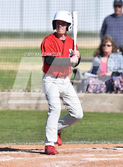 Thumbnail 1 in Howe vs Ponder (Lindsay Tournament) photogallery.