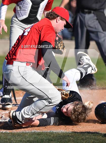 Thumbnail 2 in Howe vs Ponder (Lindsay Tournament) photogallery.
