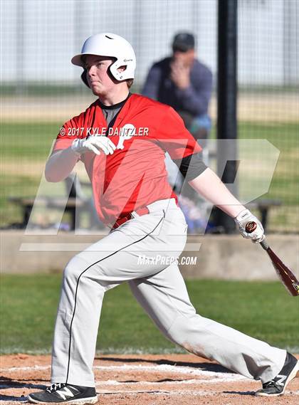 Thumbnail 1 in Howe vs Ponder (Lindsay Tournament) photogallery.