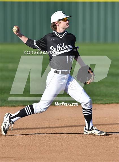 Thumbnail 1 in Howe vs Ponder (Lindsay Tournament) photogallery.