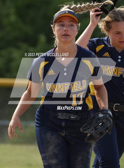 Thumbnail 3 in Lynnfield @ Pentucket Regional photogallery.