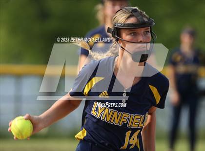 Thumbnail 1 in Lynnfield @ Pentucket Regional photogallery.