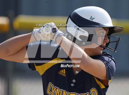 Thumbnail 1 in Lynnfield @ Pentucket Regional photogallery.