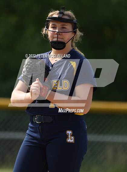 Thumbnail 3 in Lynnfield @ Pentucket Regional photogallery.