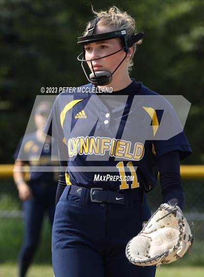 Thumbnail 3 in Lynnfield @ Pentucket Regional photogallery.