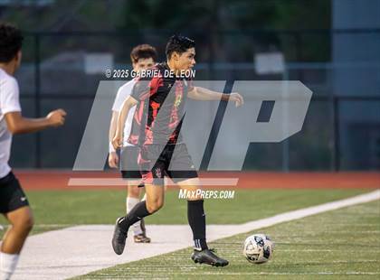 Thumbnail 3 in Progreso vs. Hidalgo (UIL Region IV 4A D1 Soccer Quarterfinals) photogallery.