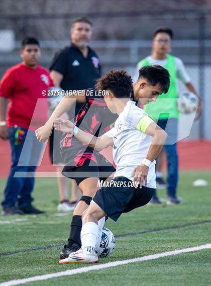 Thumbnail 1 in Progreso vs. Hidalgo (UIL Region IV 4A D1 Soccer Quarterfinals) photogallery.