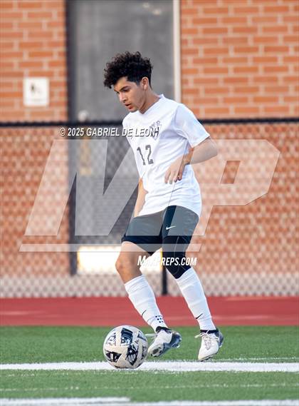 Thumbnail 3 in Progreso vs. Hidalgo (UIL Region IV 4A D1 Soccer Quarterfinals) photogallery.