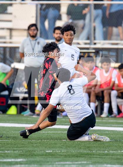 Thumbnail 1 in Progreso vs. Hidalgo (UIL Region IV 4A D1 Soccer Quarterfinals) photogallery.