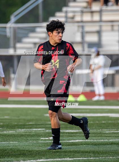 Thumbnail 3 in Progreso vs. Hidalgo (UIL Region IV 4A D1 Soccer Quarterfinals) photogallery.