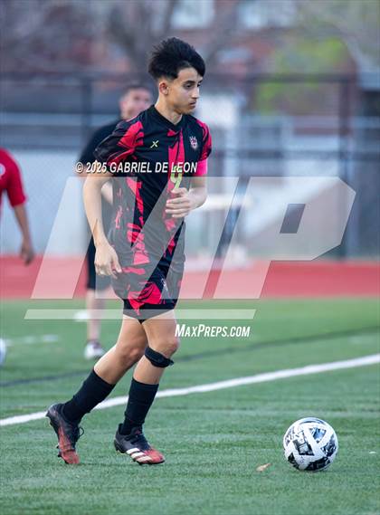 Thumbnail 3 in Progreso vs. Hidalgo (UIL Region IV 4A D1 Soccer Quarterfinals) photogallery.