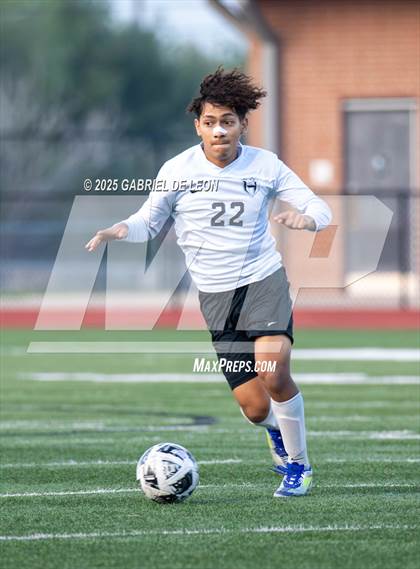 Thumbnail 3 in Progreso vs. Hidalgo (UIL Region IV 4A D1 Soccer Quarterfinals) photogallery.