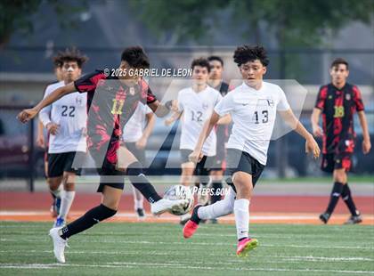 Thumbnail 3 in Progreso vs. Hidalgo (UIL Region IV 4A D1 Soccer Quarterfinals) photogallery.