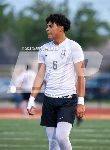 Thumbnail 2 in Progreso vs. Hidalgo (UIL Region IV 4A D1 Soccer Quarterfinals) photogallery.