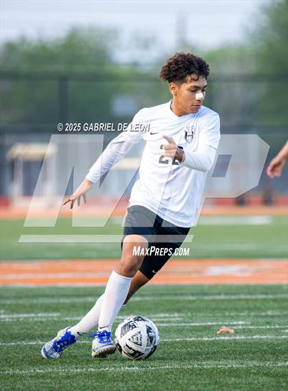 Thumbnail 1 in Progreso vs. Hidalgo (UIL Region IV 4A D1 Soccer Quarterfinals) photogallery.