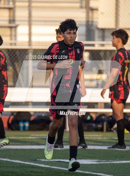 Thumbnail 3 in Progreso vs. Hidalgo (UIL Region IV 4A D1 Soccer Quarterfinals) photogallery.