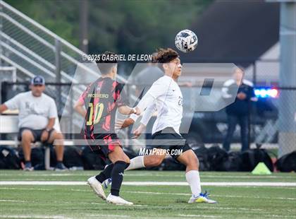 Thumbnail 2 in Progreso vs. Hidalgo (UIL Region IV 4A D1 Soccer Quarterfinals) photogallery.