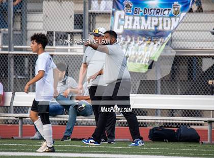 Thumbnail 2 in Progreso vs. Hidalgo (UIL Region IV 4A D1 Soccer Quarterfinals) photogallery.