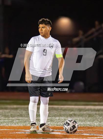 Thumbnail 3 in Progreso vs. Hidalgo (UIL Region IV 4A D1 Soccer Quarterfinals) photogallery.