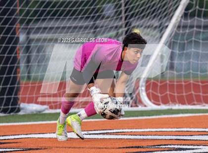 Thumbnail 2 in Progreso vs. Hidalgo (UIL Region IV 4A D1 Soccer Quarterfinals) photogallery.