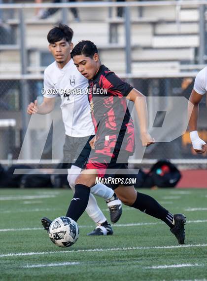Thumbnail 1 in Progreso vs. Hidalgo (UIL Region IV 4A D1 Soccer Quarterfinals) photogallery.