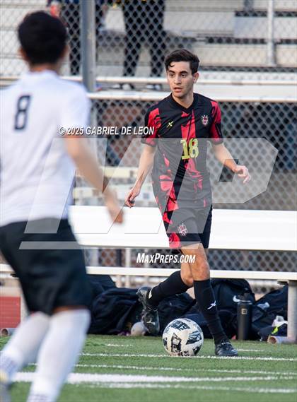 Thumbnail 2 in Progreso vs. Hidalgo (UIL Region IV 4A D1 Soccer Quarterfinals) photogallery.