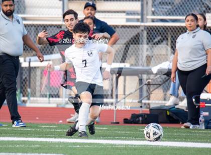 Thumbnail 2 in Progreso vs. Hidalgo (UIL Region IV 4A D1 Soccer Quarterfinals) photogallery.