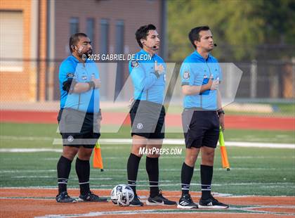 Thumbnail 3 in Progreso vs. Hidalgo (UIL Region IV 4A D1 Soccer Quarterfinals) photogallery.