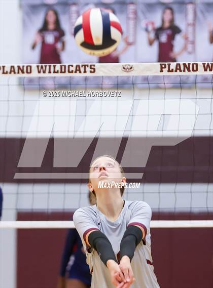 Thumbnail 2 in Allen @ Plano photogallery.