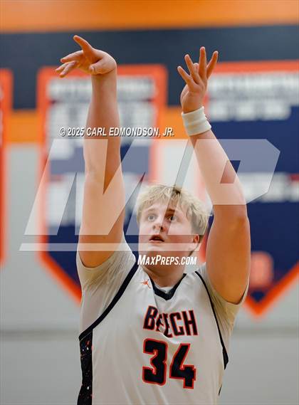 Thumbnail 3 in Stratford vs. Beech photogallery.