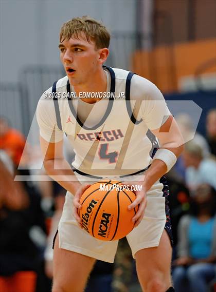 Thumbnail 1 in Stratford vs. Beech photogallery.